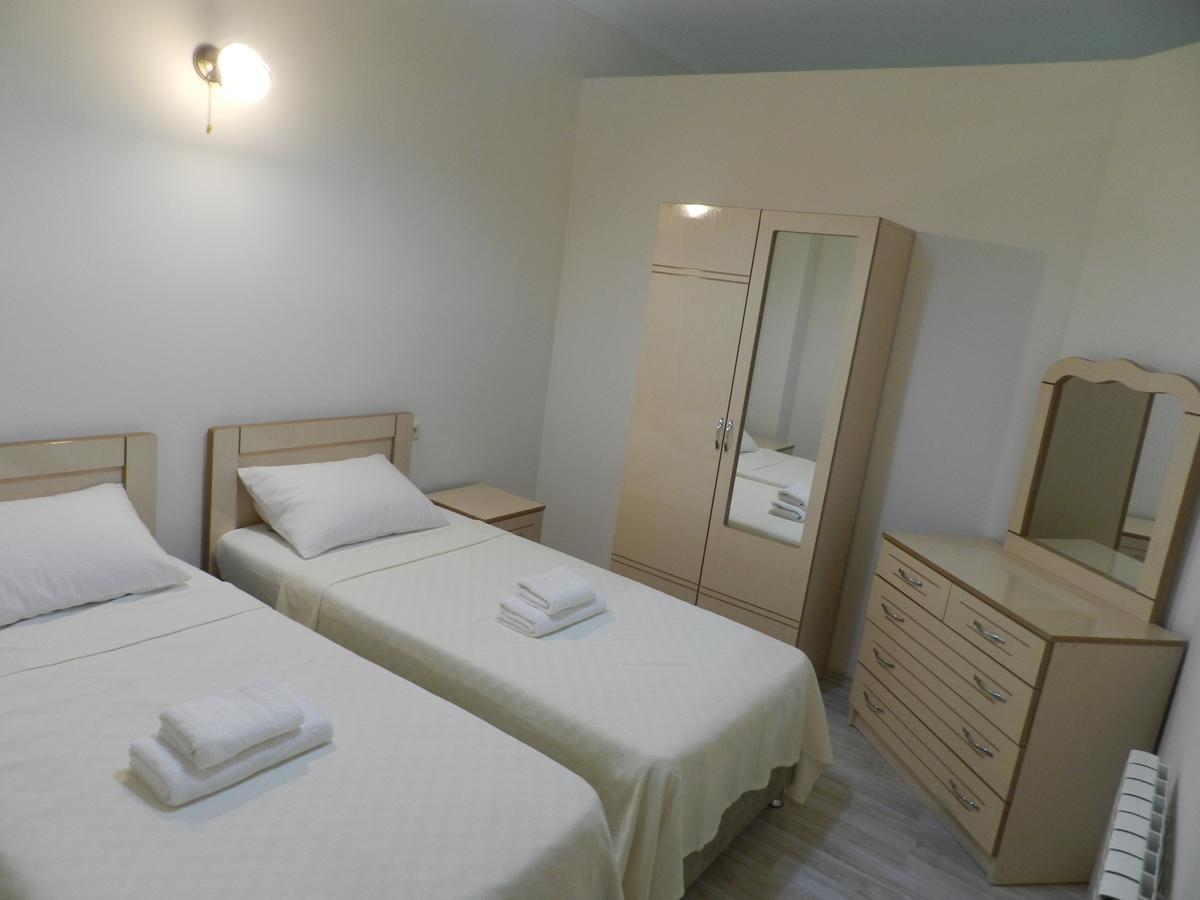 Subtropic Apartments Batumi Bagian luar foto