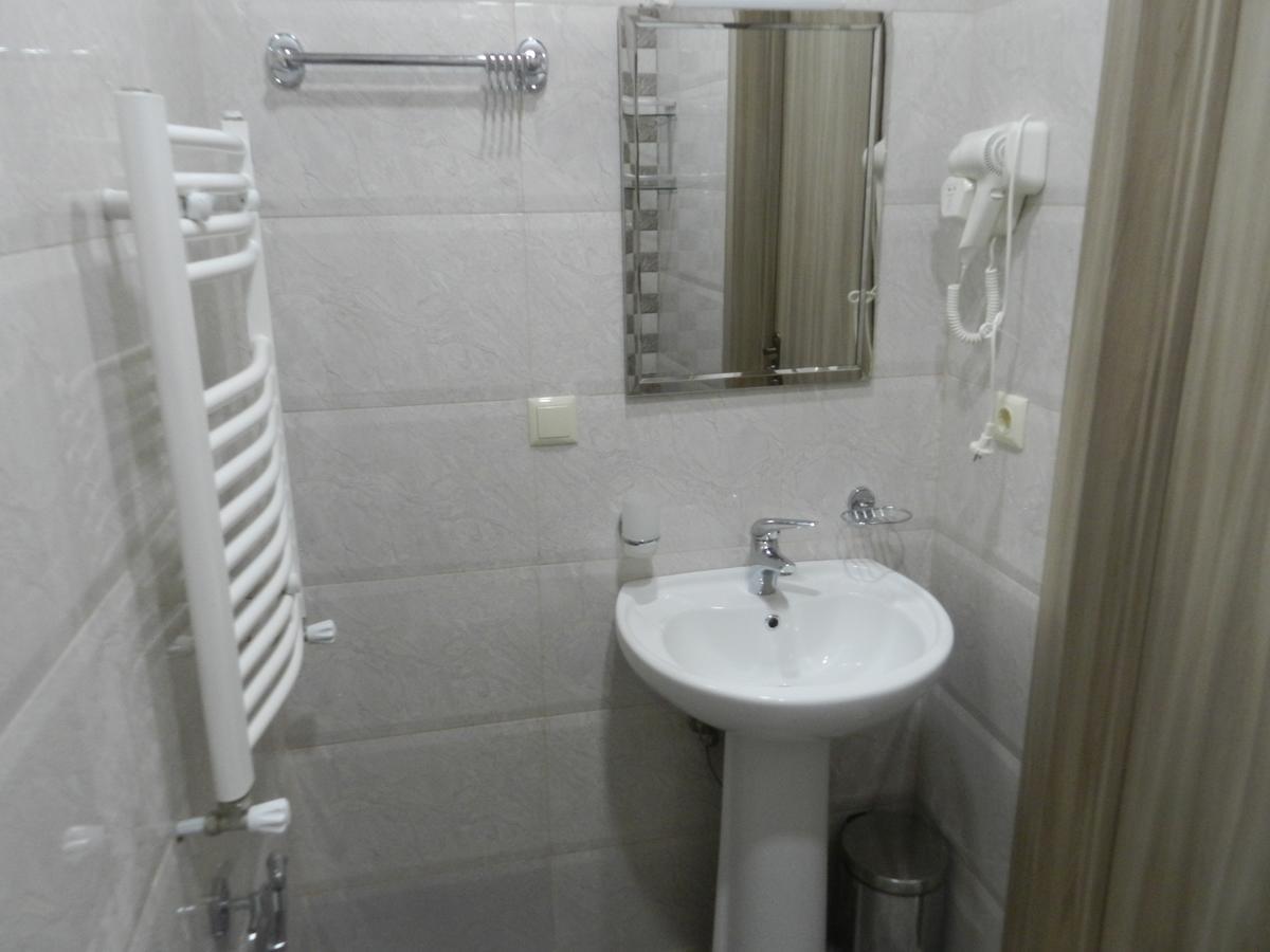Subtropic Apartments Batumi Bagian luar foto