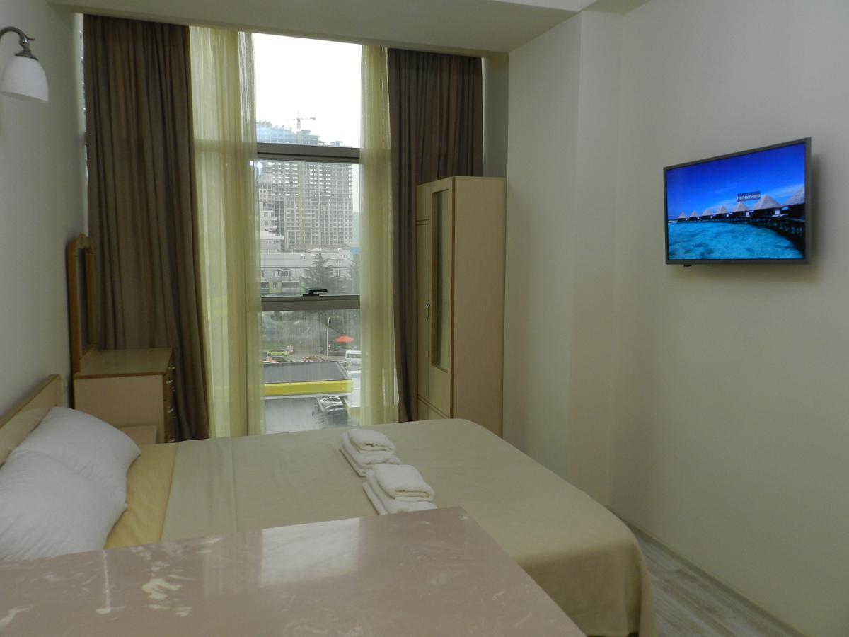 Subtropic Apartments Batumi Bagian luar foto